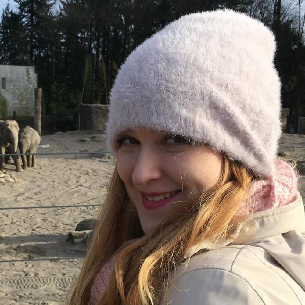 Meet your Posher, Lydia
